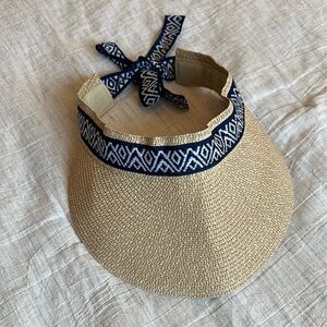 Sea & Grass Tan Straw Visor with Navy Blue and White Tie